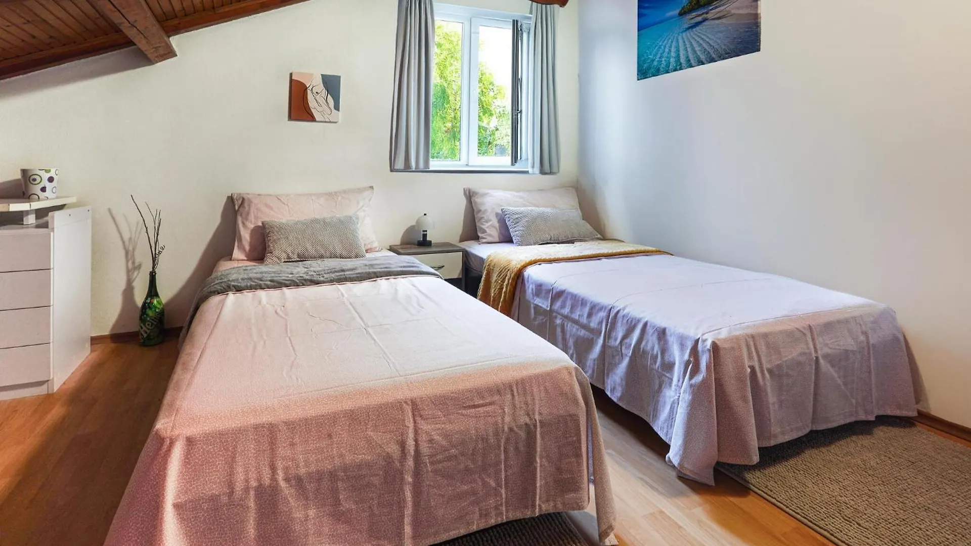 2 Bedroom Lovely Apartment In Lovran