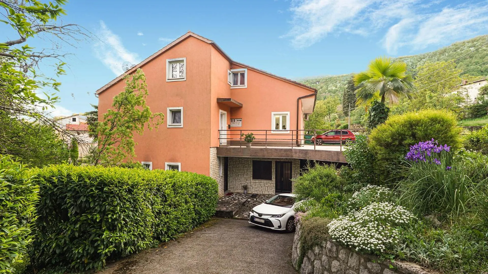 2 Bedroom Lovely Apartment In Lovran