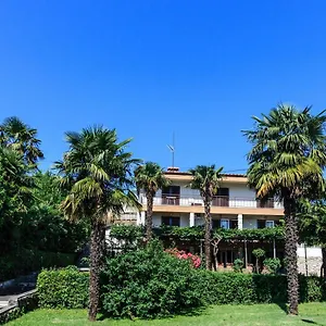 Sanja, - Opatija Gostinjska kuća